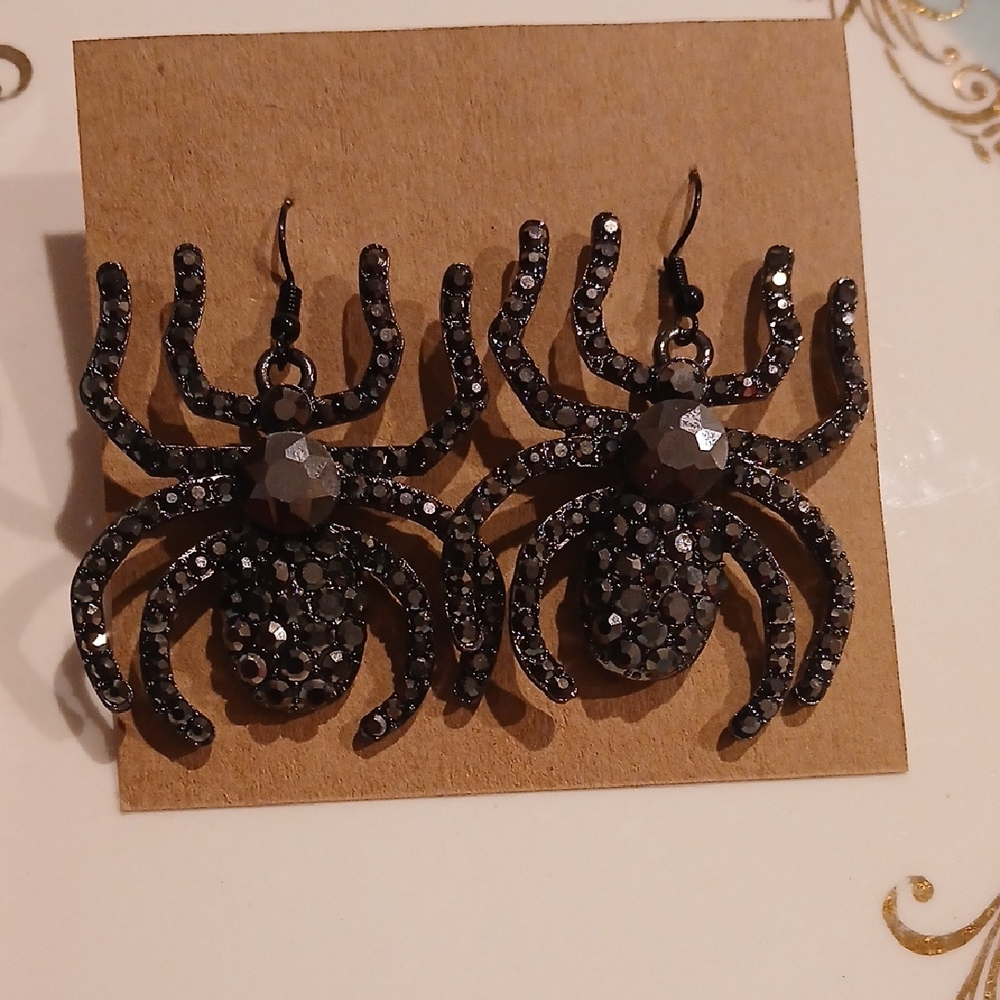 133- Black Rhinestone Crystal Halloween witchy Spider Earrings